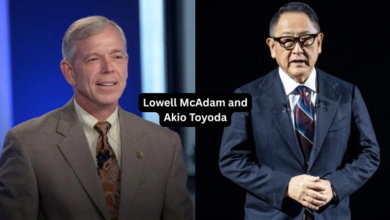 Lowell McAdam and Akio Toyoda